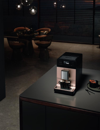 Kaffee & Maschine – mit meisterhafter Präzision